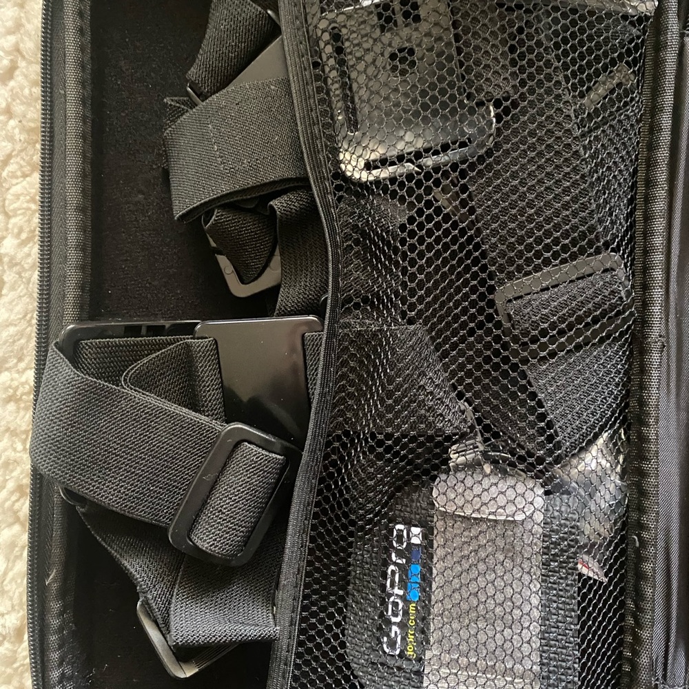 GoPro Hero 4 Bundle - Picture 7 of 7
